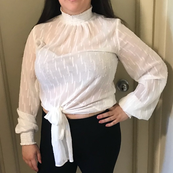 White sheer express top size medium - Picture 7 of 8